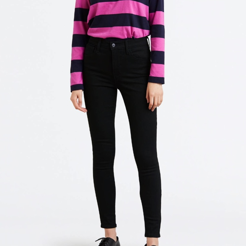 LEVI’S 720 high rise super skinny black jeans 26